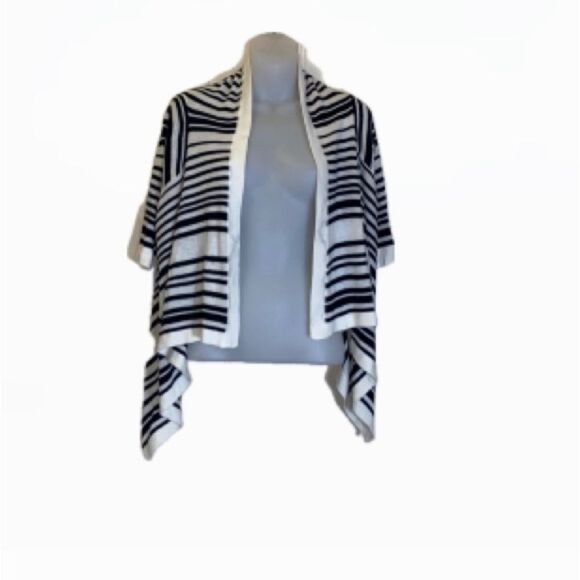 Chic Striped Black and White Cardigan - Picture 1 of 1